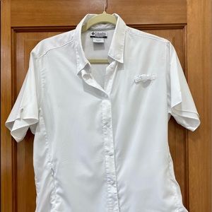 Columbia woman’s snap front shirt